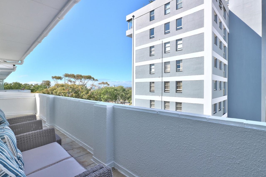 1 Bedroom Property for Sale in Green Point Western Cape